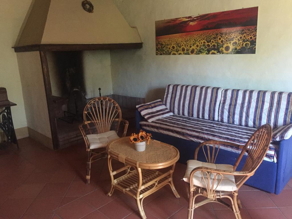Agriturismo Le Colline Монтескудайо Экстерьер фото